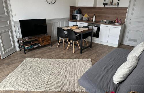 T2 avec balcon à 5 mn à pied de la mer - Foto 1