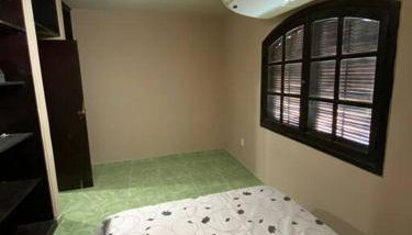 Ampla casa em condomínio a 300mt da praia - Foto 5