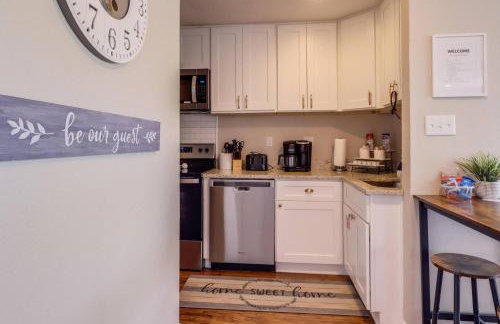 Lakeside Villa - Quite Location, walk to the pool and to the Country Club - Foto 16