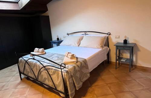 Dimora Floris accogliente appartamento in borgo storico a 7 chilometri dal mare - Photo 13