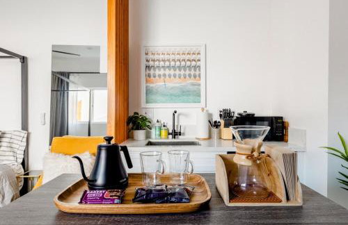 Sleek Luxury Studio with Patio LAX & Beach Access - Foto 9