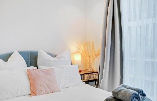 Cosy Manhattan Studio with Balcony - Foto 13