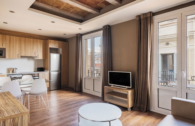 Milà Apartamentos Barcelona - Foto 1