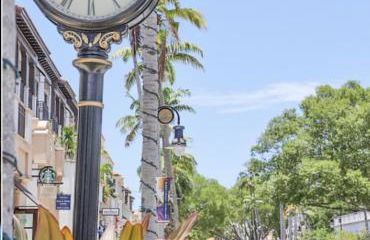 Belair Lane condo community pool managed by Sky Run Naples - Foto 37