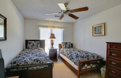 Lake Balboa Access Home with Dock and Yard - Foto 21