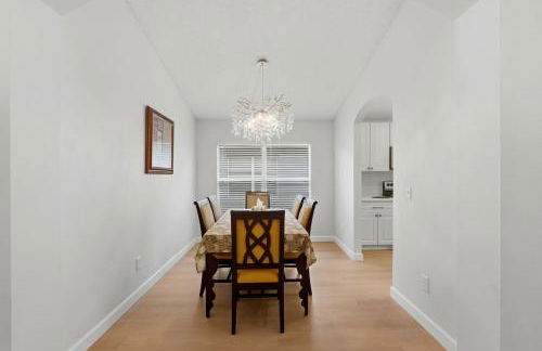 The Seasons Retreat 5BR Oasis with Private Pool - Foto 9