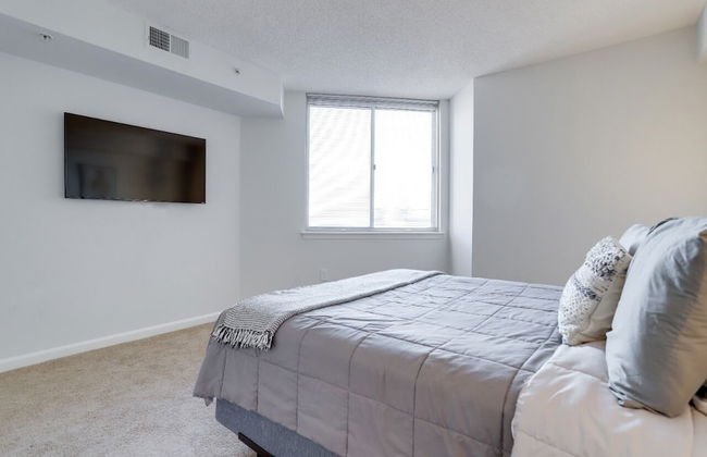 Cozy 1 Bedroom Condo Ballston - Foto 1