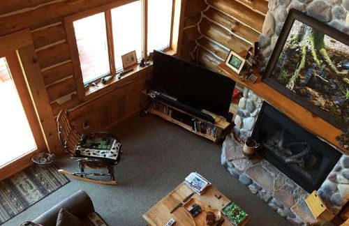 English Lake Escape -Custom Waterfront Log Cabin in Chequamegon National Forest - Foto 8