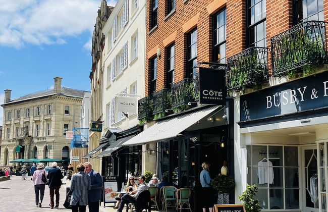 Cathedral Yard in Exeter - Foto 47