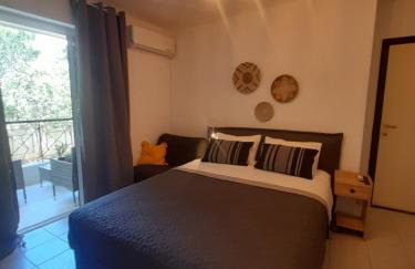 Chic & Calm apartment 3 minutes walk to Rafina Beach - Foto 20