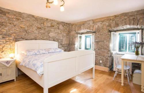 Holiday Home Haus mit modernem Interieur und einer alten Taverne by Interhome - Foto 11