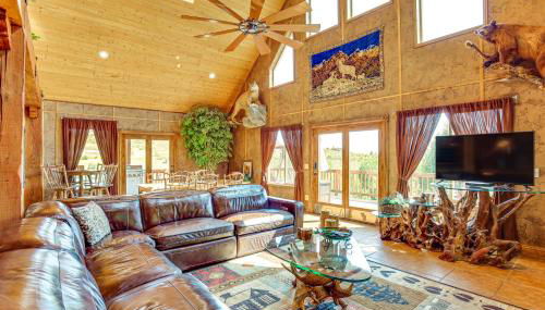 Fish Haven Cabin with Game Room, Views and Deck! - Foto 4