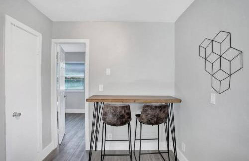 Rustic Retreats Cozy 1BR for 4 guests minutes from Las Olas - Foto 8