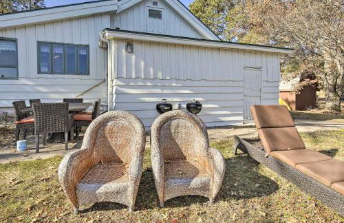 Retro Rhinelander Lake Retreat with Fire Pit! - Foto 27