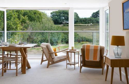 5 Bed in Seaview oc-m33328 - Photo 2