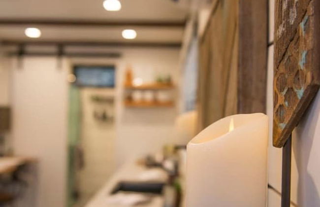 Stillwater House Tiny Container Home 12 min to Downtown Magnolia - Foto 16