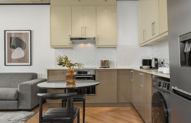 Bridgewater One Luxury Apartments - Photo 64