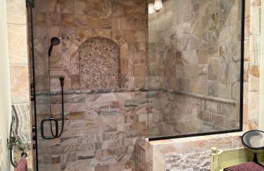 Luxury Mountain Retreat with views, fire pit, and creek - Foto 29