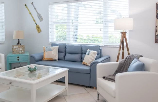 Sandy Shores 2BR Beach Getaway and Surf Spot - Photo 2