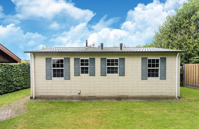 Luxury Chalet in Stegeren, Beautiful Surroundings - Photo 31