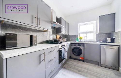 Quality Serviced Apartments in Aldershot Town Centre, Free WiFi By Redwood Stays - Foto 5