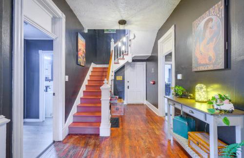 4 Mi to Liberty U Huge Home with Yard and Hot Tub - Foto 14