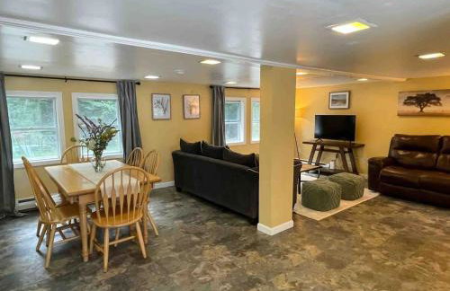 Nothing Fancy Older Pet Friendly Home near I 95 - Foto 14