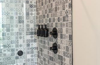 The Spruce Villa where luxury meets nature - Foto 17