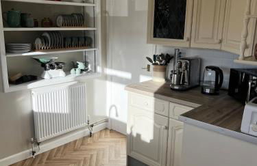 Big Group Bungalow, Sleeps 9, Perfect for Families - Photo 29