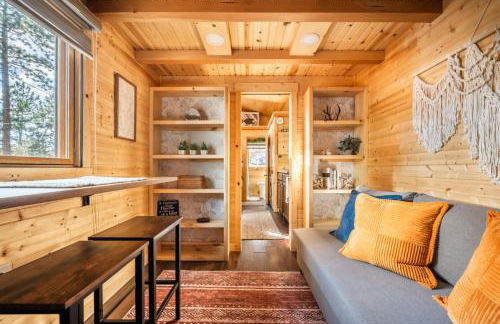 Luxury Glamping Tiny Haven, Firepit & Grill - Foto 27