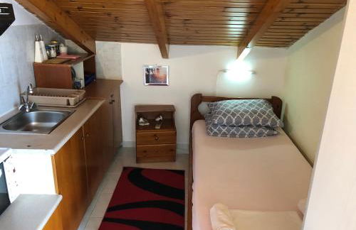 Ion Apartments Messolonghi Single Bed Room Mountain View Loft - Photo 26