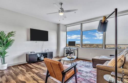 Luxury Apt King Bed+Indoor Parking+ Pool+Gym+2TV's - Foto 6