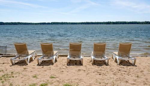 King Suite with Scenic Views at Fife Lake Lodge - Foto 2