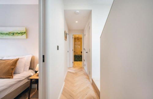 Covent Garden 2 bed 2 bath duplex - Photo 19