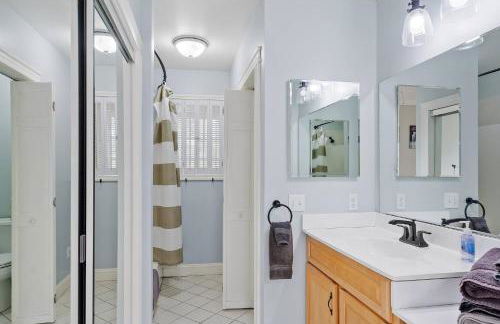 Charming Kennebunk Cape - Walk to Dock Square! - Foto 24