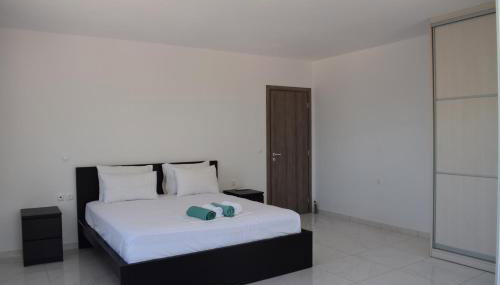 Black & White Apartments - Foto 3