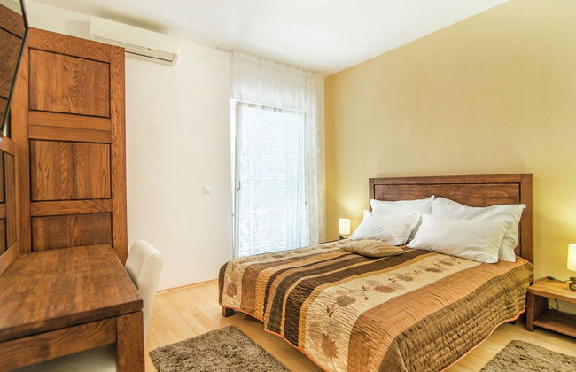 Beautiful Villa on the Island of Brac With Infinity Pool, Beach at 30 Meters - Foto 3