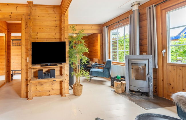 Holiday Home by Zuidlaardermeer With Jetty - Photo 28