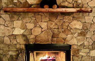 Lakefront Home with Private Dock on Lake Glenville - Foto 5