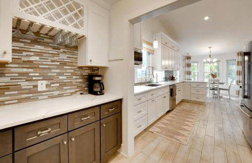 Holland Home Walk to the Beach! - Foto 12