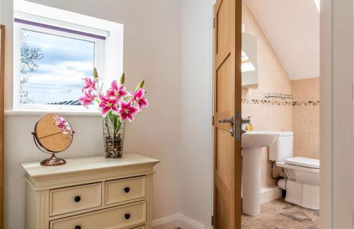 1 Bed in Corwen oc-fl010 - Photo 8