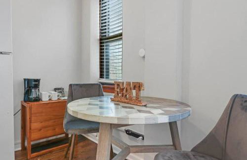 Well-Equipped Studio Apartment - Dorchester 511 - Photo 12