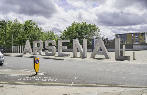 Elegant 2-Bedroom Apartment with Balcony - Foto 6