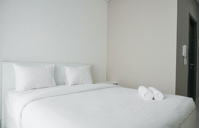 Modern And Comfort Studio At Ciputra International Apartment - Photo 3