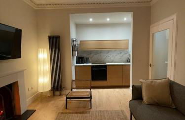 Cosy Coastal getaway 2 bed flat in Largs - Foto 8