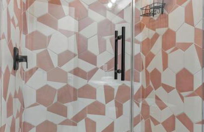 Spacious Group Home Near Rainey - Pool, Hot Tub - Foto 29