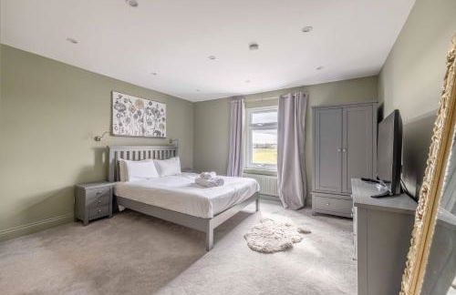 FAMILY FRIENDLY ESCAPE IN ETON, COUNTRYSIDE VIEWS with Hot Tub - By Tempstay - Foto 35