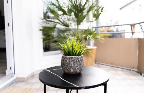 LuBu Stay Central, Cozy, with Workspace and Parking - Foto 17