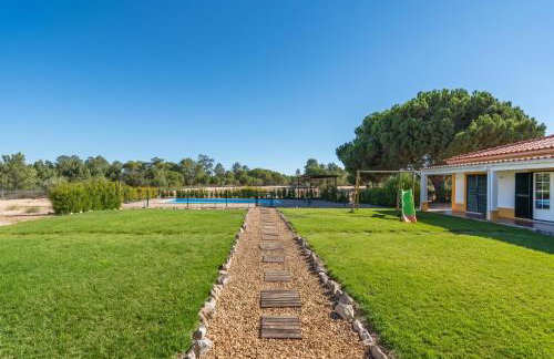 Spacious villa with private pool in Grândola - Foto 2
