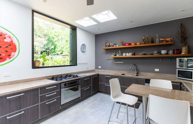 w Lovely 4BR Villa at Mesa de Yeguas - Photo 13